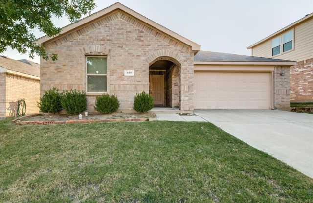 929 Glenndon Drive - 929 Glenndon Drive, Fort Worth, TX 76120 929 Glenndon Drive - 929 Glenndon Drive, Fort Worth, TX 76120