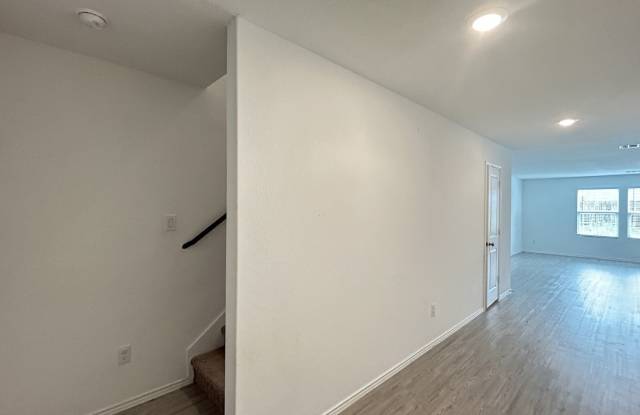 9007 CELESTIAL PL Gallery 2