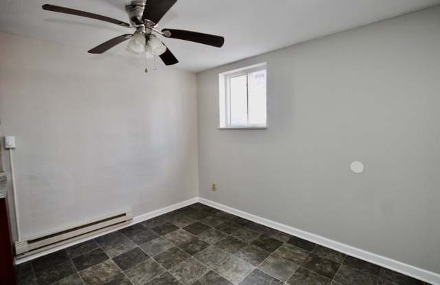 192 OAK MANOR PLACE Gallery 3