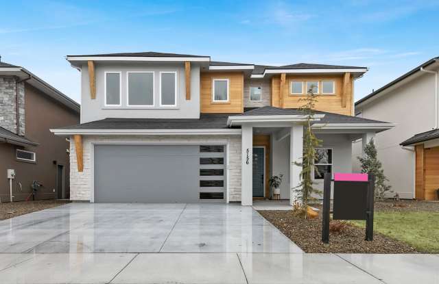 Beautiful 5 bedroom - 5156 North Cengotita Avenue, Boise, ID 83703 Beautiful 5 bedroom - 5156 North Cengotita Avenue, Boise, ID 83703