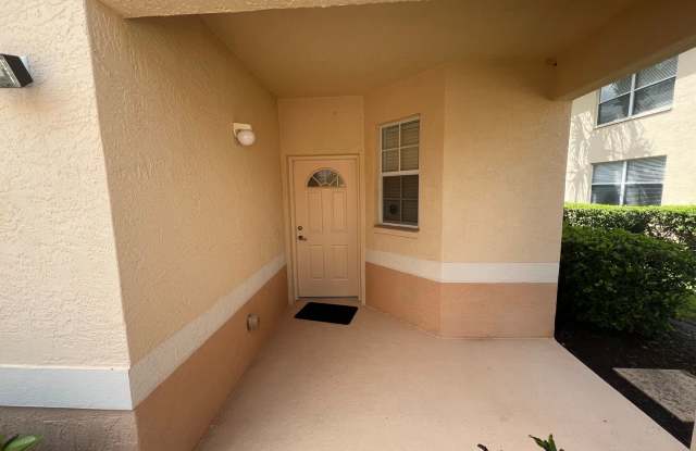 Your Florida Oasis Awaits – 3 Bed, 2 Bath Luxury Condo in Venice! Gallery 3