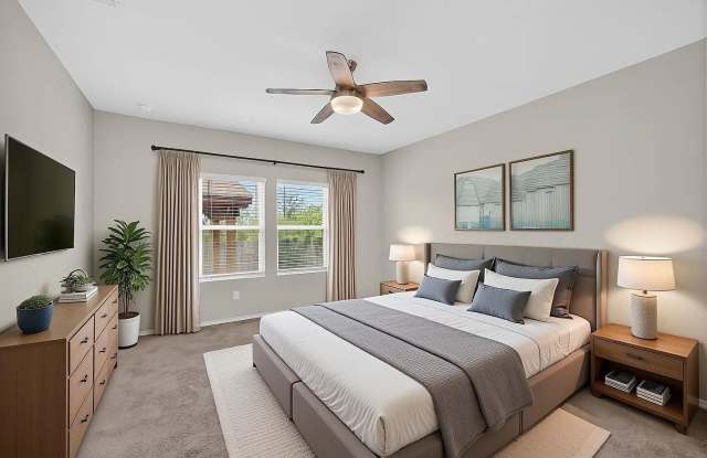 Room in 7 Bedroom Home in New Braunfels Gallery 4