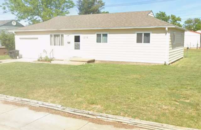 3 Bedroom, 1 Bathroom House with Garage photos photos