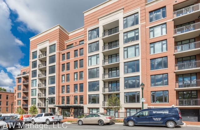 4915 Hampden Lane  Apt #103 - 4915 Hampden La, Bethesda, MD 20814