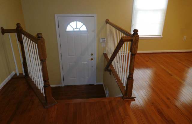 2036 GALLOWS TREE COURT Gallery 3