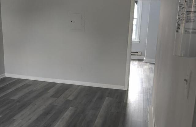 256 Apsley Street - 1 Gallery 4