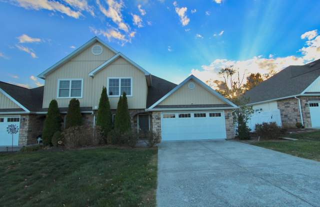 Spacious home for rent with great mountain views! - 500 Callaway Circle photos photos