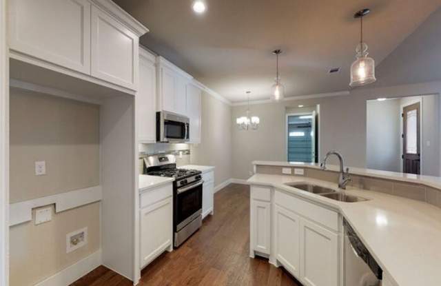 4904 Dacy Lane Gallery 2