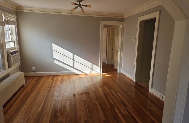4826 Jarboe Street - 2 Gallery 2