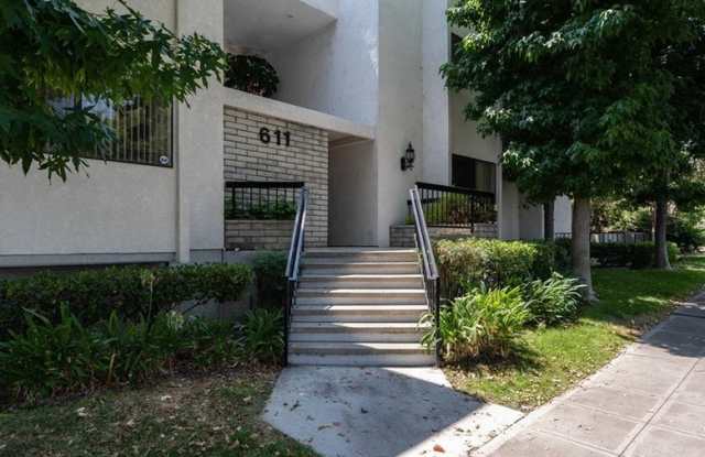 611 S 6th St photos photos