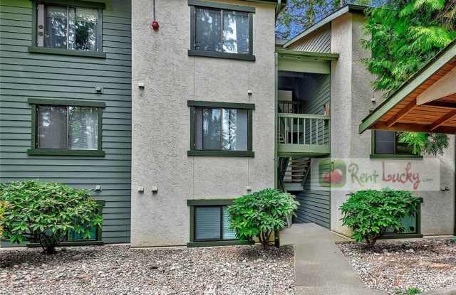 GORGEOUS  REMODELED 3-Bedroom Condo in Fantastic Totem Lake Location!! - 12721 Northeast 129th Court, Kirkland, WA 98034