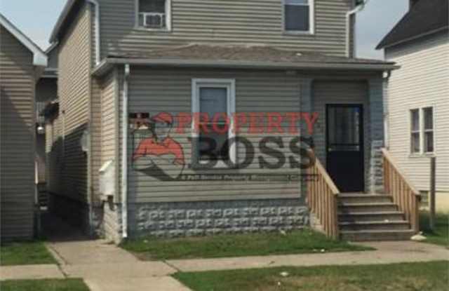 4524 Magoun Ave. 1S Gallery 1