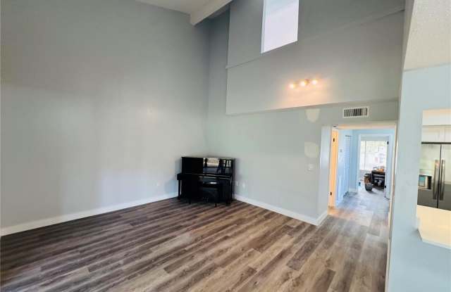 4100 PLAYER Circle Gallery 2