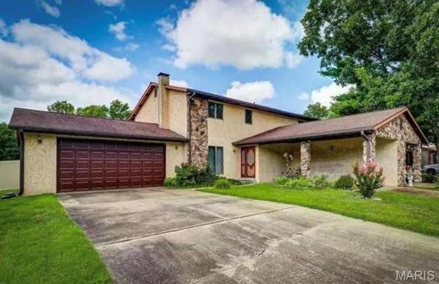 307 BRITANNA Drive Gallery 3