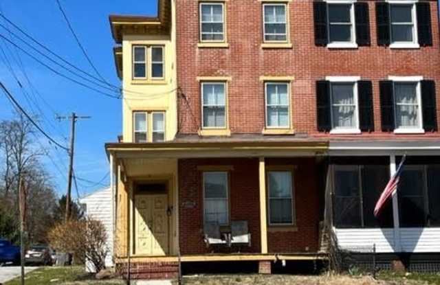 453 W GAY ST photos photos