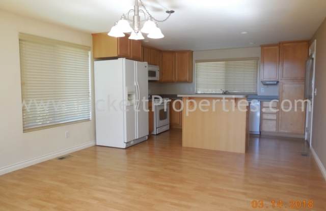 4006 Northwest Holly Park Drive Gallery 4