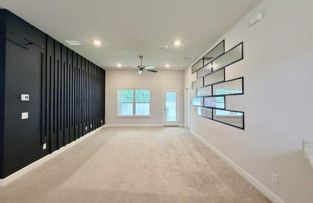 8124 HELMSLEY Boulevard Gallery 3