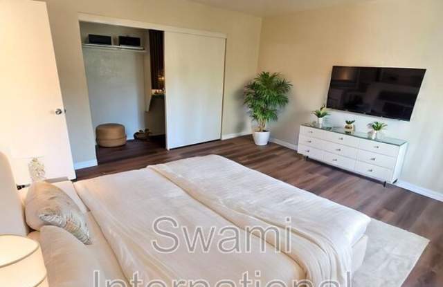 12627 Eucalyptus Gallery 3