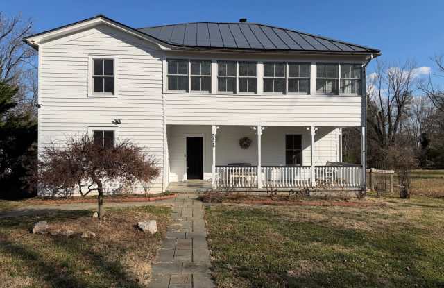 5826 Railroad Avenue - Historic Charm  Spacious Fenced Yard! photos photos