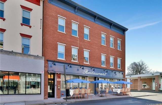 145 Main Street unit: 302 photos photos