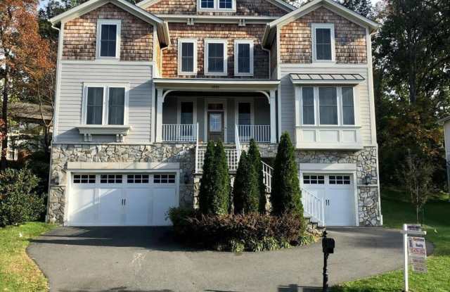 1771 ARMY NAVY DRIVE - 1771 Army Navy Drive, Arlington, VA 22202