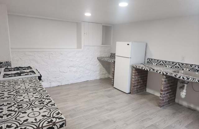 3312 Montana Avenue unit: Rear photos photos