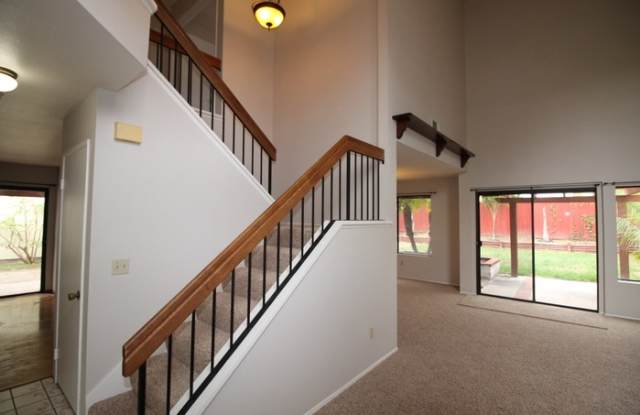 872 Gold Oak Ct Gallery 4