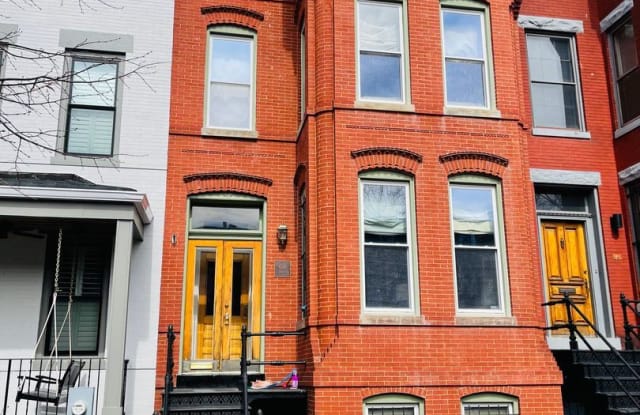 638 E St. NE #1 (Top and Middle) - 638 E St NE, Washington, DC 20002