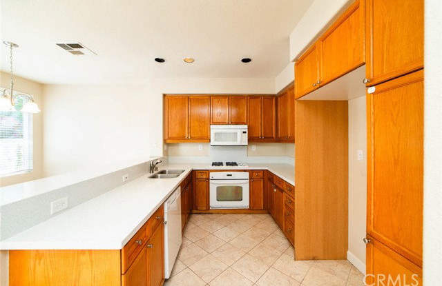 12 Santa Monica Avenue photos photos