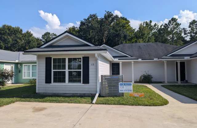 GREAT PRICE ON THIS 18mo LEASE - A 3/2 Duplex READY FOR IMMEDIATE MOVE-IN - 12 mo LEASE also available! - 113 Plantation Point Drive, St. Johns County, FL 32084
