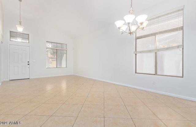 4542 N 111TH Drive Gallery 3
