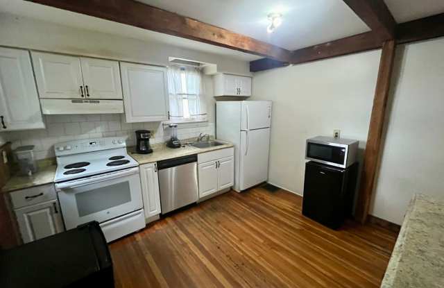 5 Bedroom house on Binghamton's West Side Gallery 3
