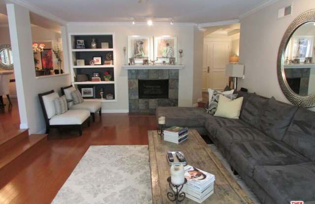 1550 Greenfield Ave photos photos