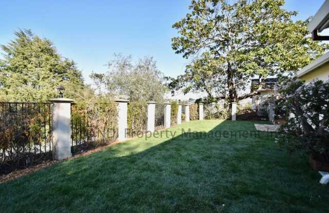 14 Ricardo Ln Gallery 3