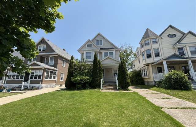 1481 Robinwood Avenue photos photos