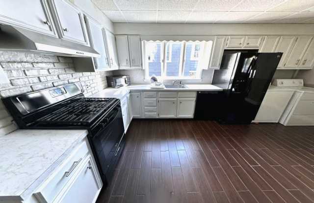 14 Dow St photos photos