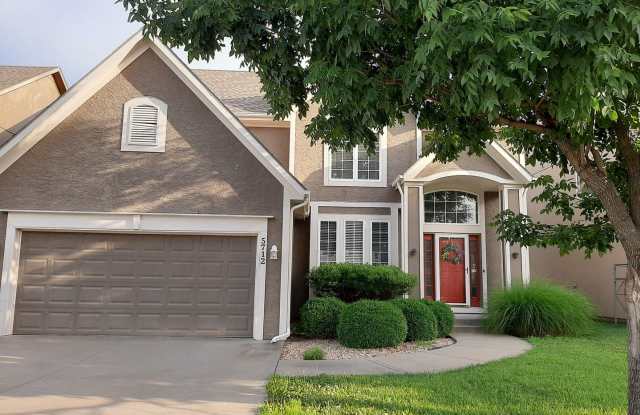 5712 NE Hidden Meadows Dr - 5712 NE Hidden Meadow Dr, Lee's Summit, MO 64064