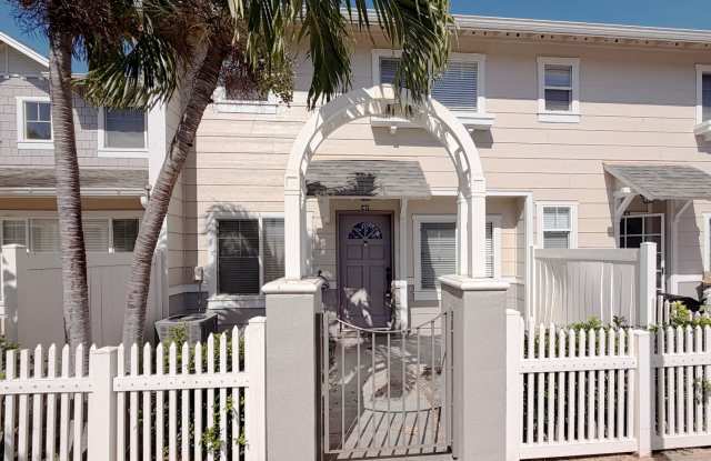 Stunning 3-bedroom and 2.5-bathroom Townhouse (Located in Mariner Place, Ewa Beach, HI) Move in Special! photos photos