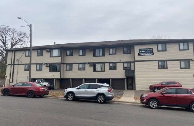 525 13th St S - 525 13th Street South, St. Cloud, MN 56301