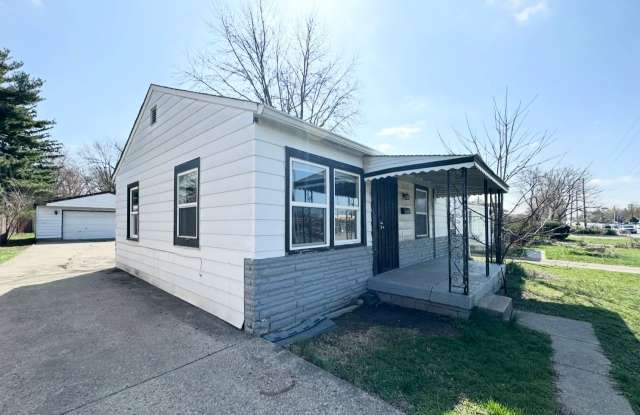 3425 N Emerson Ave. Indpls, IN 46218 photos photos