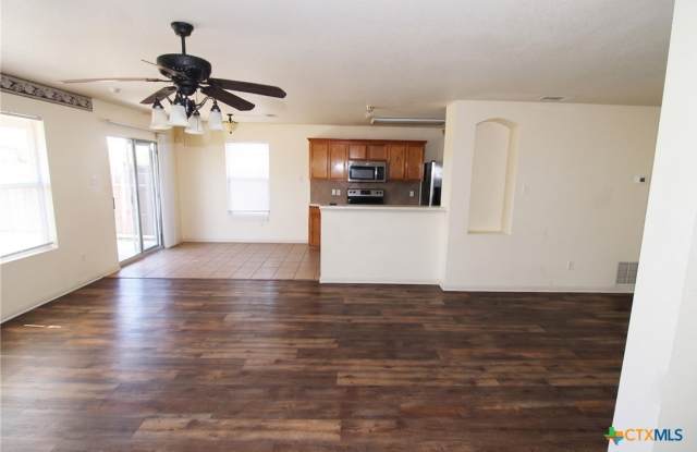 5707 Schneider Drive Gallery 3