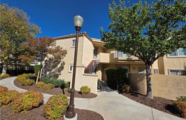 23615 Del Monte - 23615 Del Monte Drive, Santa Clarita, CA 91355