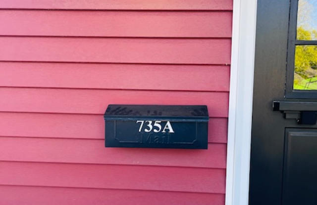 735 East 12th Avenue - 1 Gallery 2