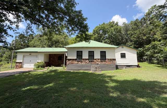 Country Living: 3 Bedroom and 2 Bathroom Home Newly Renovated photos photos Country Living: 3 Bedroom and 2 Bathroom Home Newly Renovated photos photos