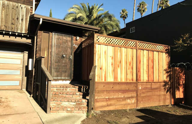 Nice condo 2 bed 1.5 bath Updated pictures coming soon!!! photos photos