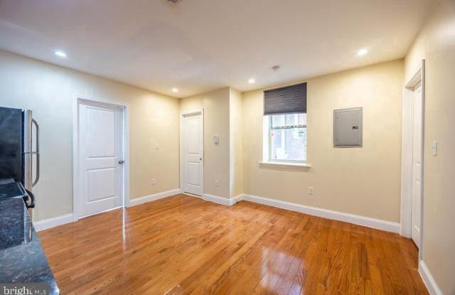 4706 CHESTNUT Street Gallery 3