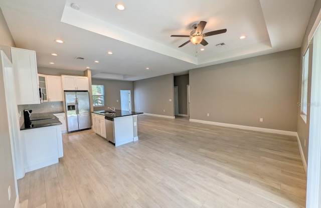 1643 JEANNIN Drive Gallery 4