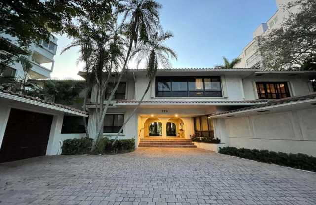 325 Sunset Drive photos photos