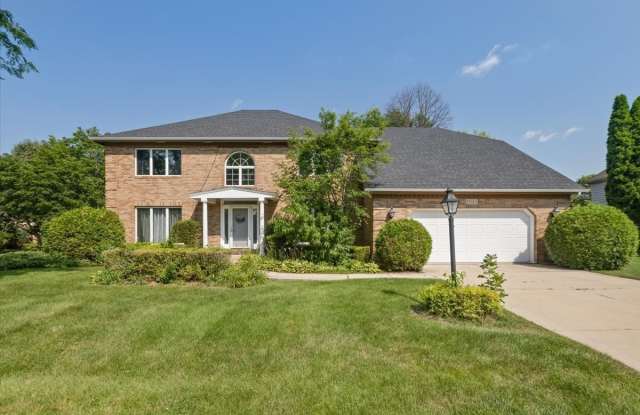 1055 Knollwood Lane photos photos