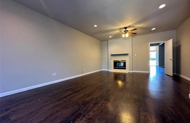 4224 Oak Mount Drive Gallery 2